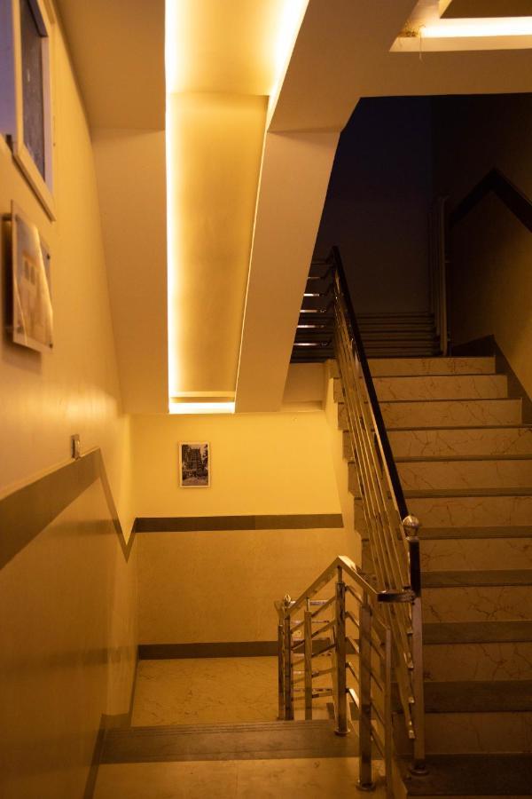 Hotel Ganesh Palace Rāmeswaram Buitenkant foto